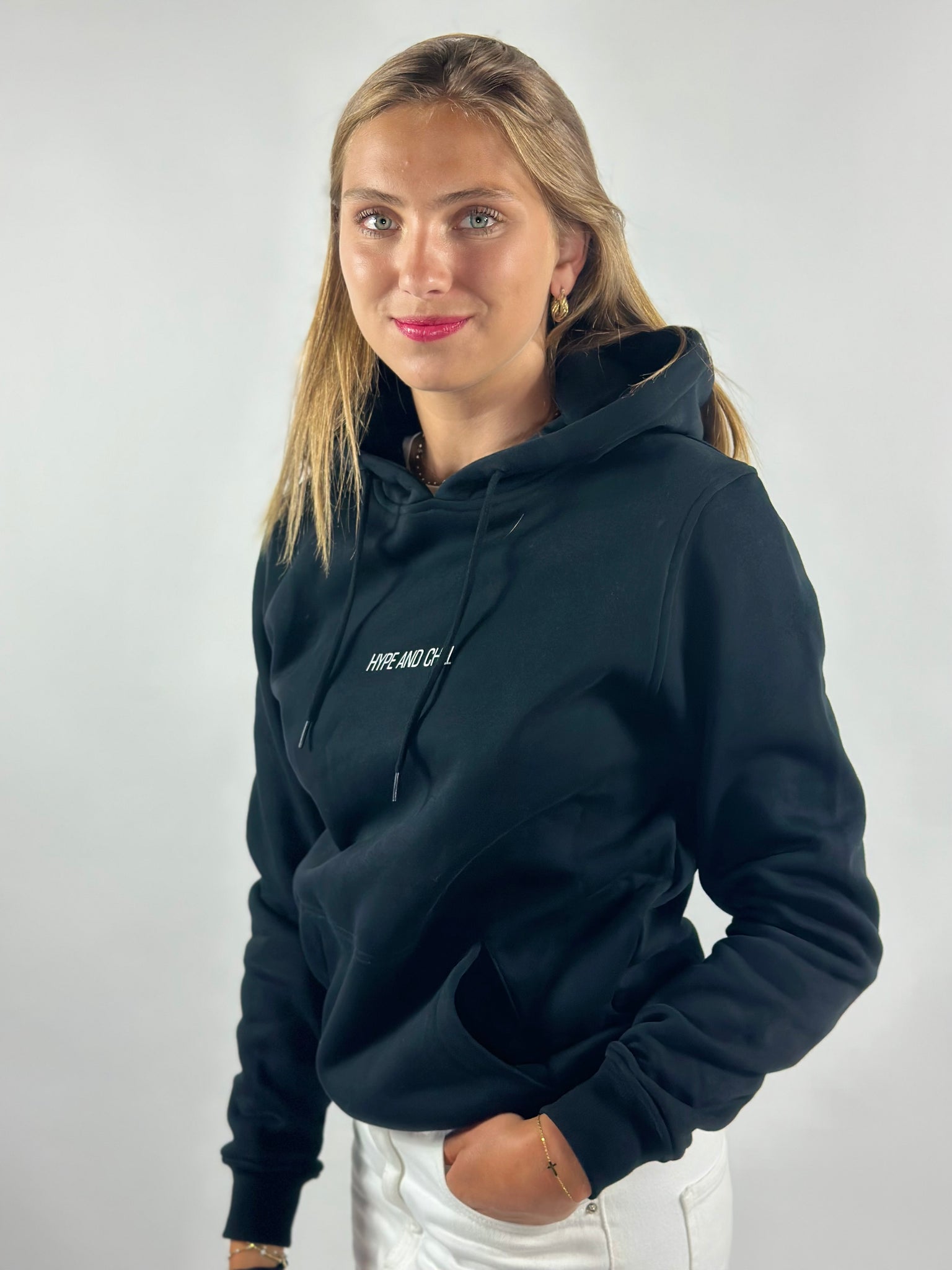 Pull noir à capuche MIXTE ( noir profond )